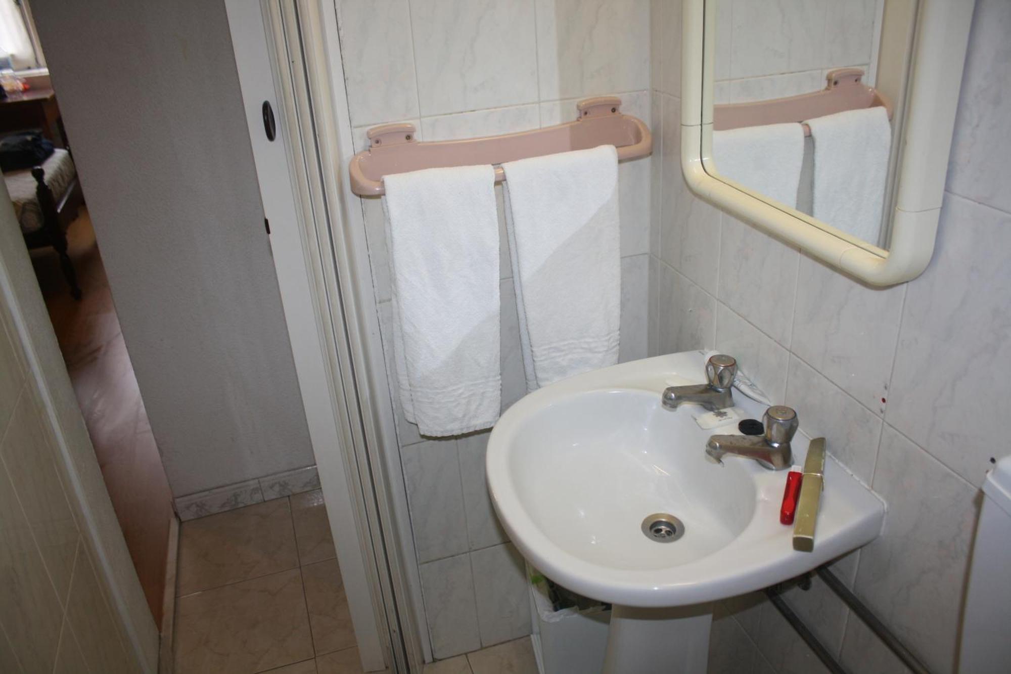 Hotel Pensao Residencial Estrela Do Mondego Lissabon Zimmer foto